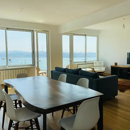 Bosphorus Dominant Renovated 120m With Breathtaking View Daire İstanbul