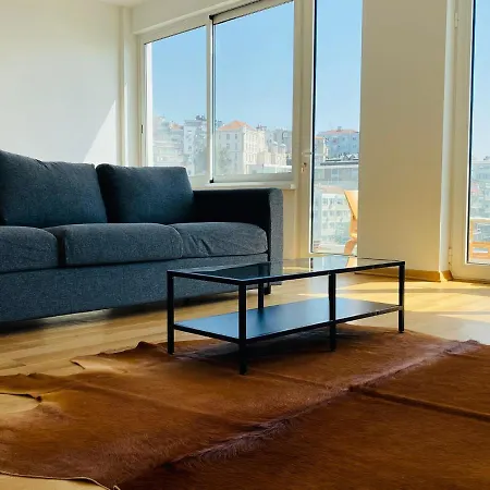 Bosphorus Dominant Renovated 120m With Breathtaking View * 이스탄불