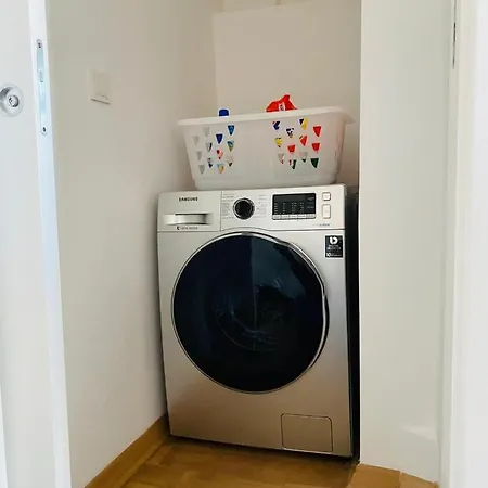 Bosphorus Dominant Renovated 120m With Breathtaking View Estambul